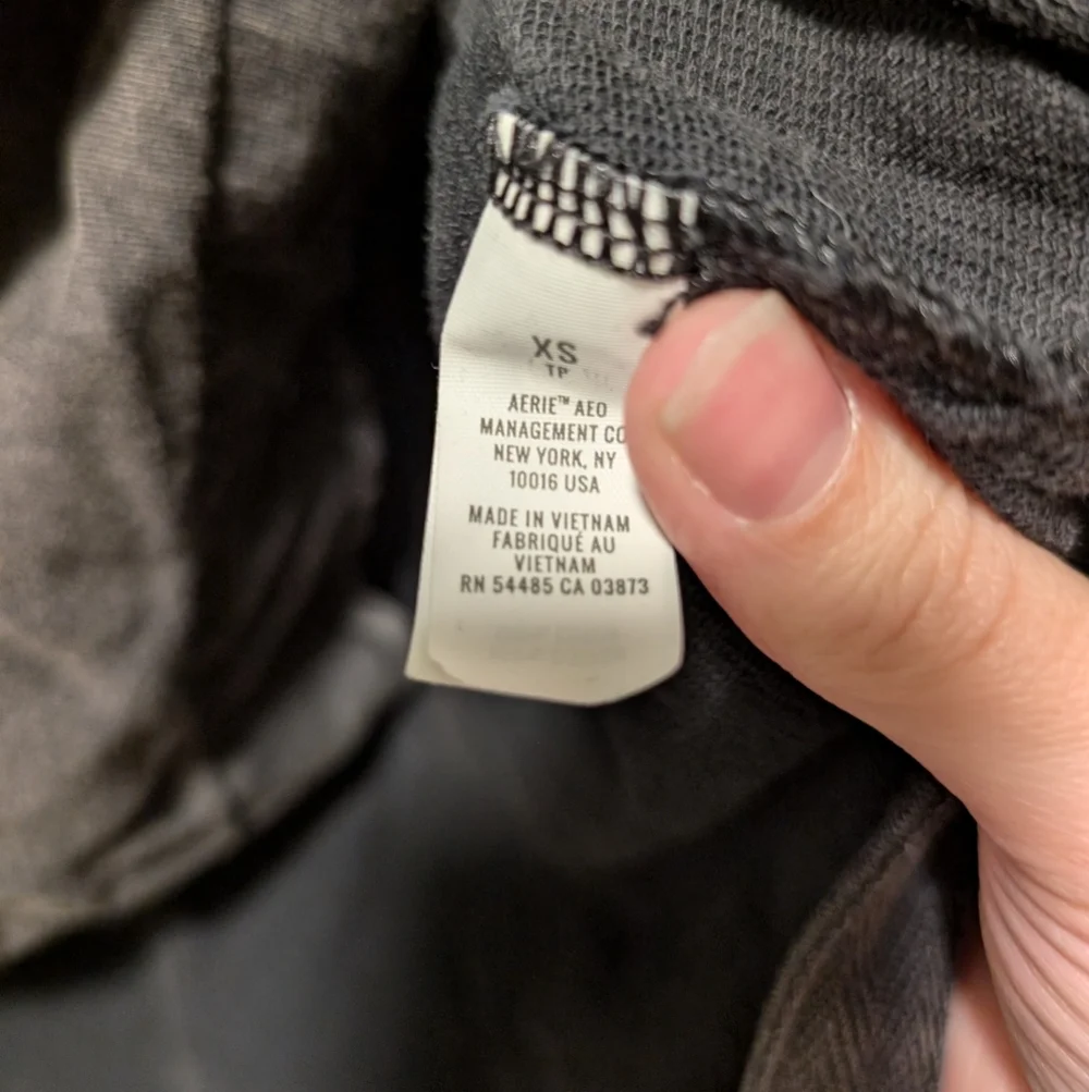 ✨ 5 For $50 Aerie XS Charcoal Gray Hoodie - Picture 3 of 6